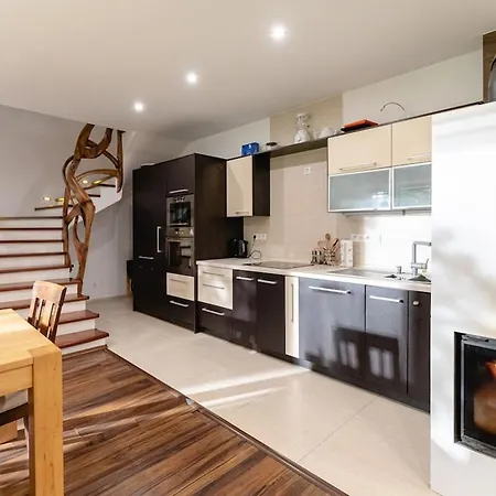 Warm Villa *